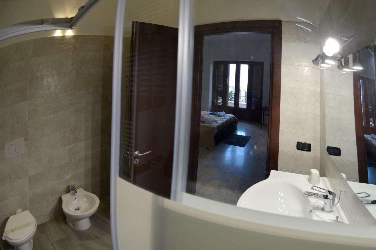Bed & Breakfast "Mazzini" Leverano Exterior foto